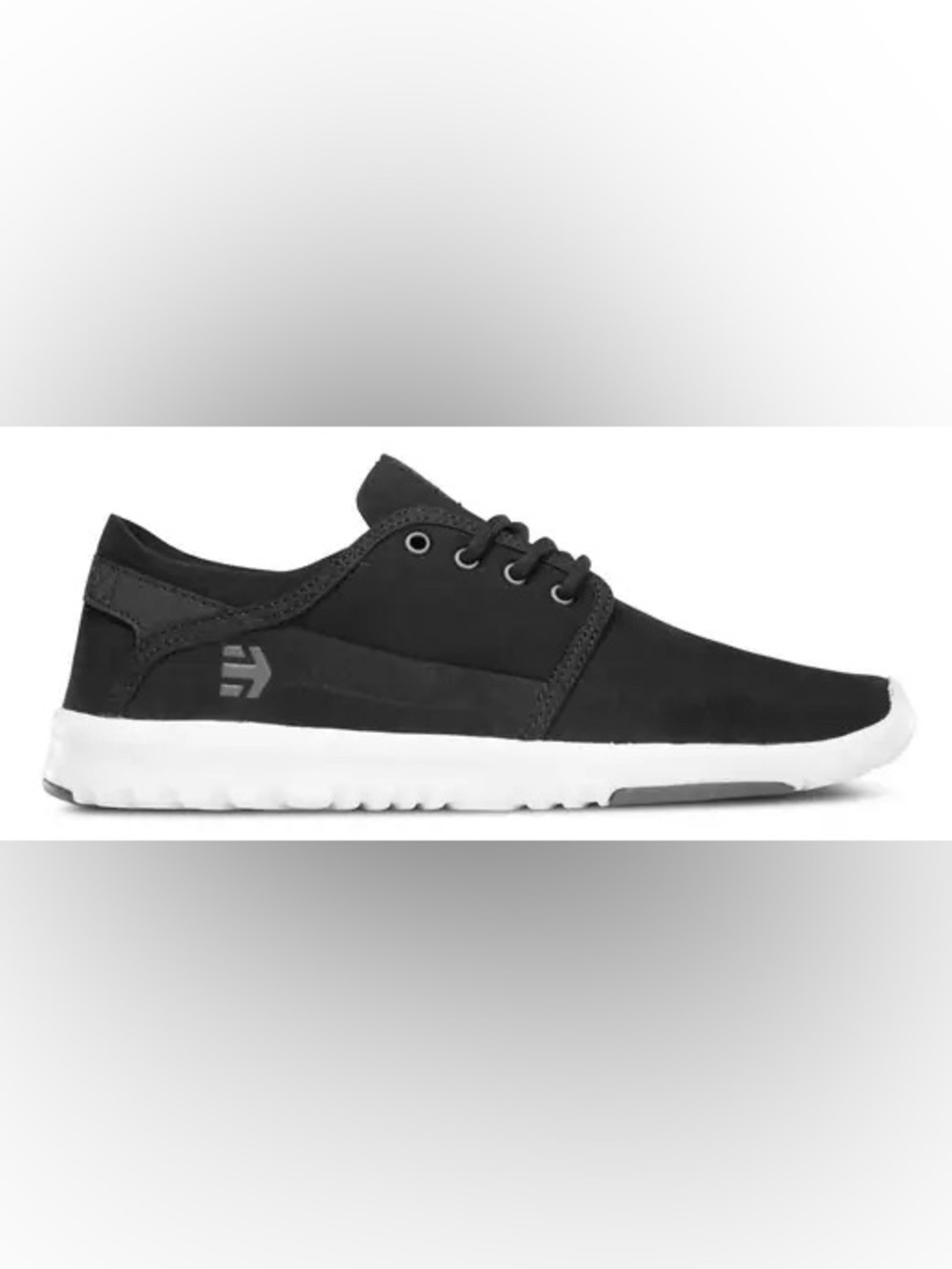 NWT Etnies Black Low-Top Lace-Up Sneaker with White Sole - 9.5 M, 11 W